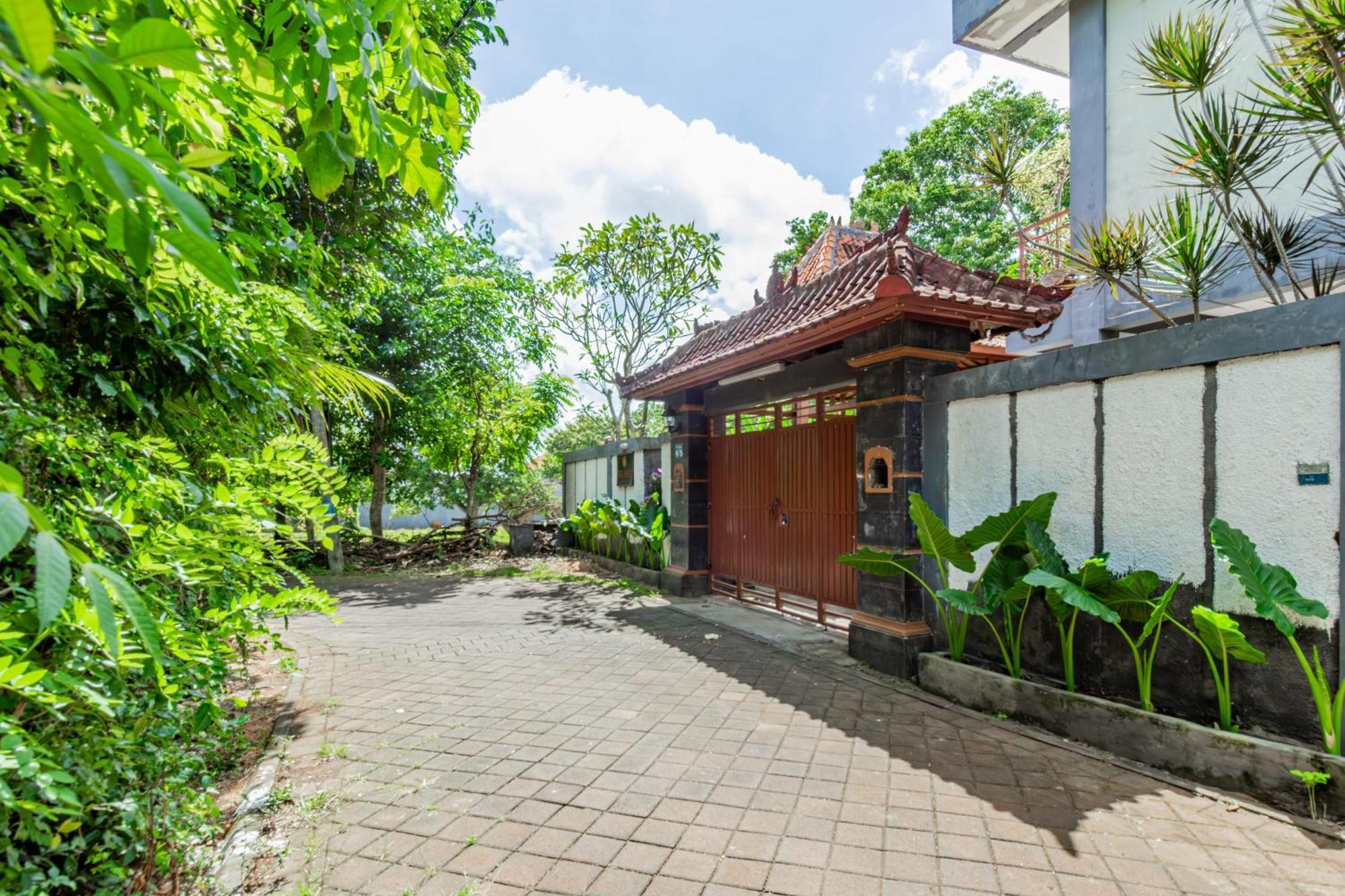 Capital O 93944 Geweka Homestay Jimbaran Exterior foto